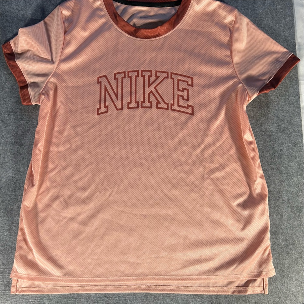 Women’s Nike t-shirt, size medium, polyester, Bike Team, pink, coral